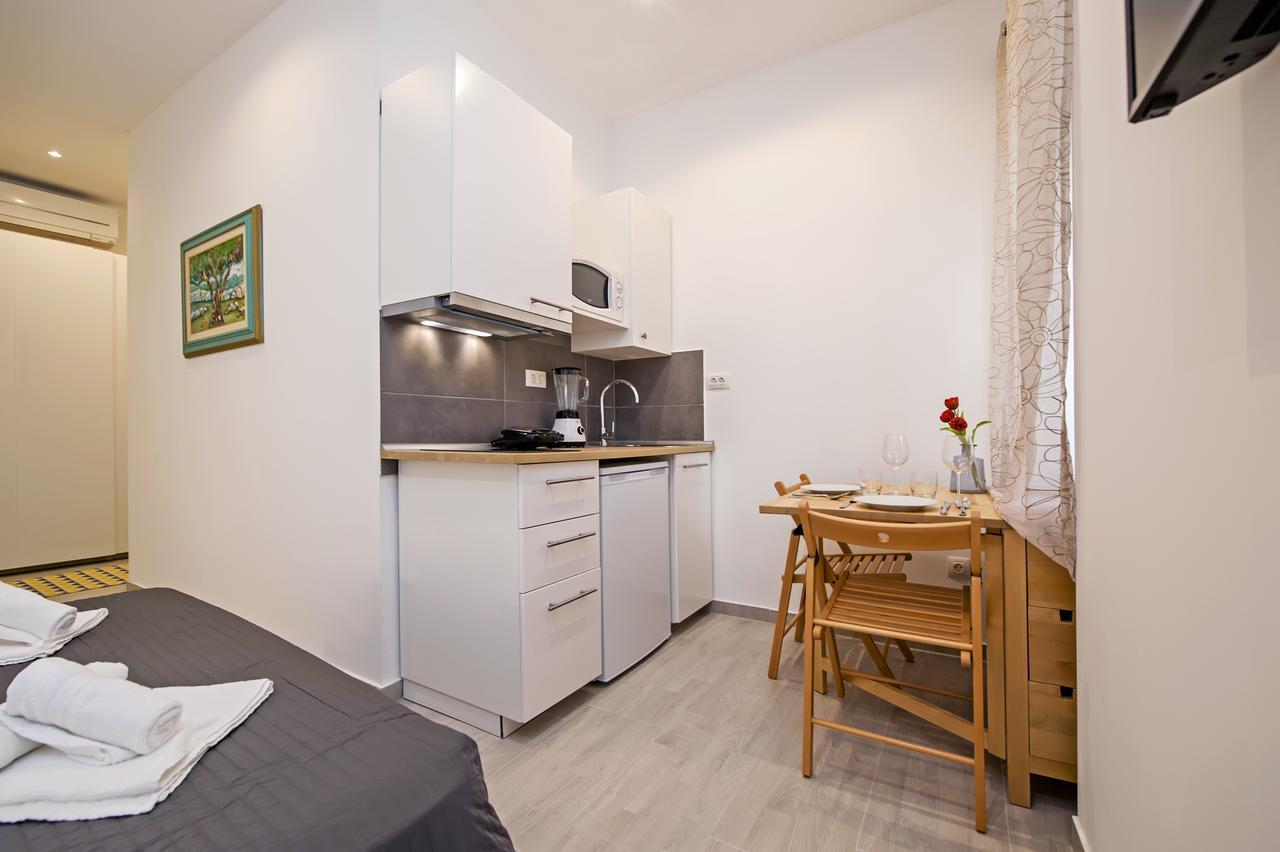 Garzoto rooms&studios Rovinj Exterior foto